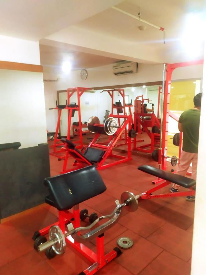Apartment Tiny With Pool, Jogging Track, Gym And Mall Jakarta